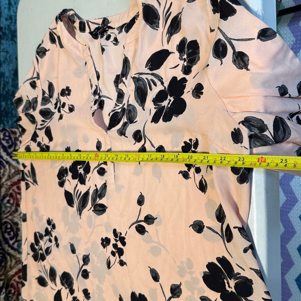 Zac & Rachel Pink and Black Floral Blouse size XL in excellent condition
136/3t - Picture 12 of 16